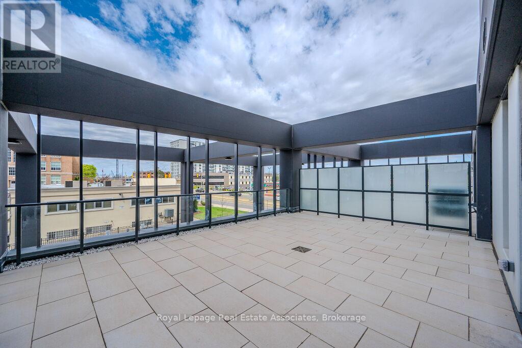 203 - 741 King Street W, Kitchener, Ontario  N2G 1E5 - Photo 41 - X12577580