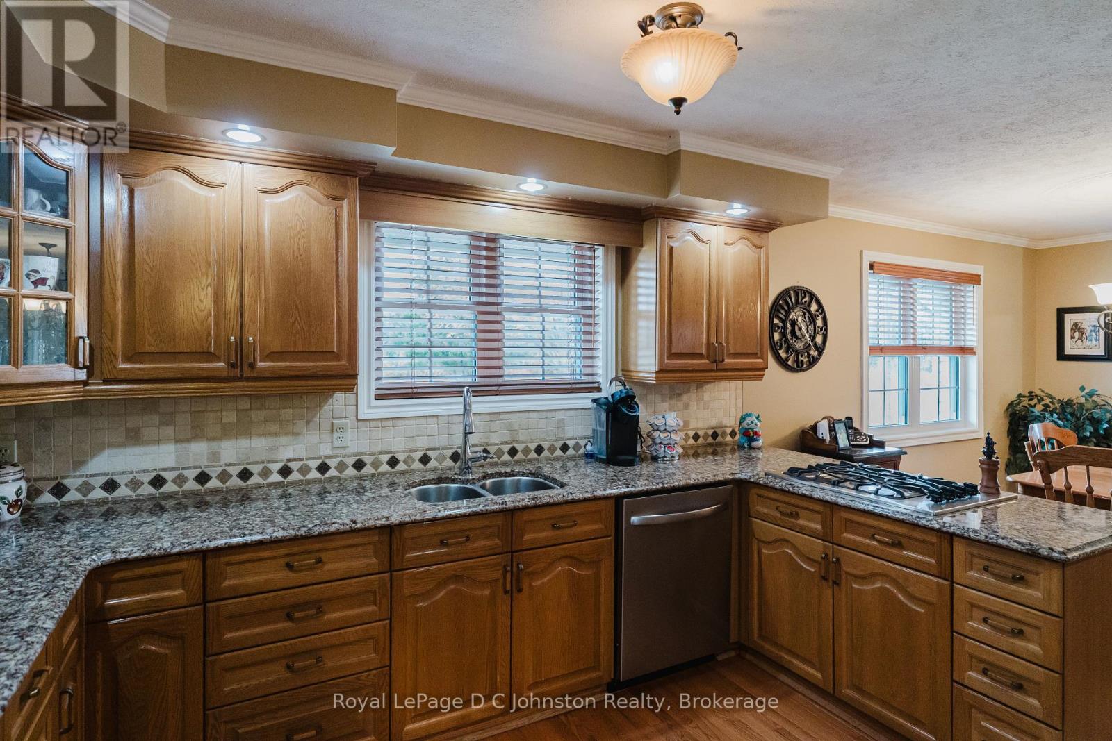 496 Spence Street, Saugeen Shores, Ontario  N0H 2L0 - Photo 11 - X12577624