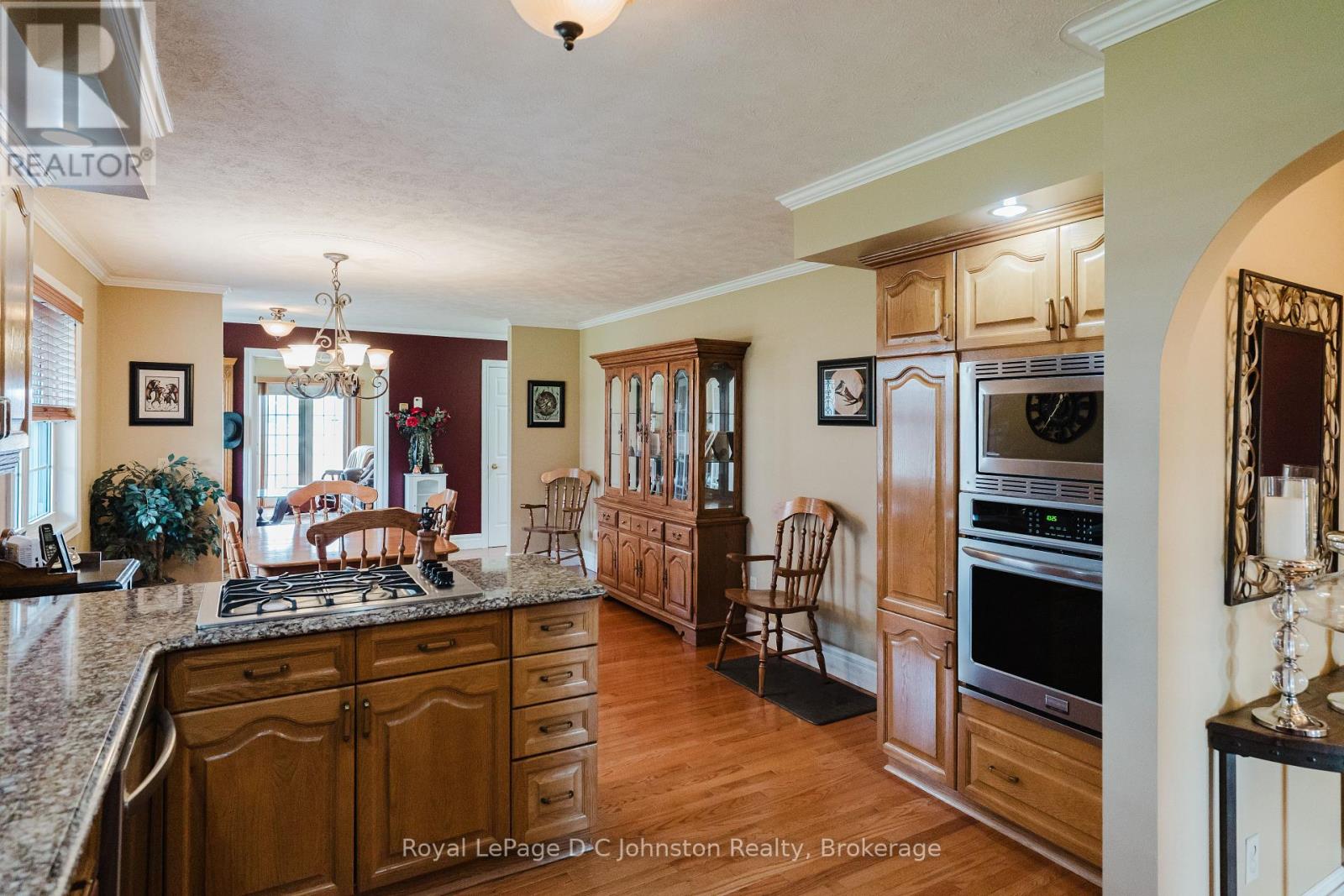 496 Spence Street, Saugeen Shores, Ontario  N0H 2L0 - Photo 14 - X12577624