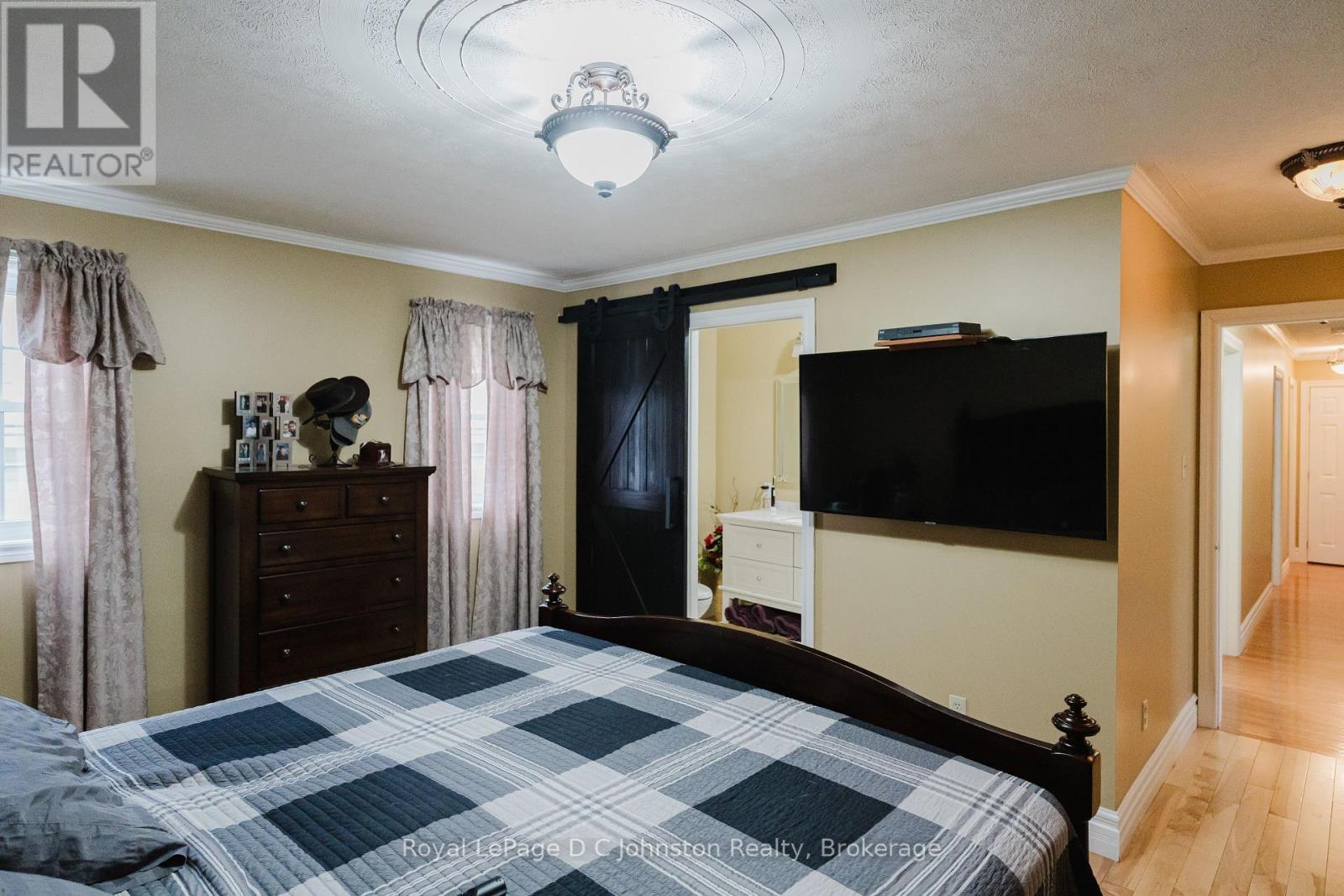 496 Spence Street, Saugeen Shores, Ontario  N0H 2L0 - Photo 21 - X12577624