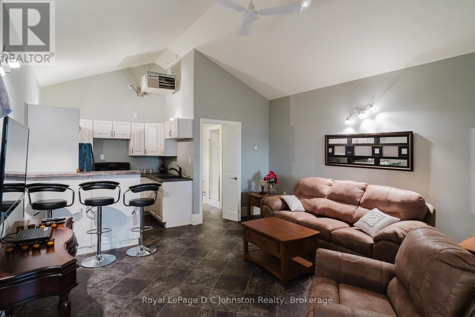 496 Spence Street, Saugeen Shores, Ontario  N0H 2L0 - Photo 28 - X12577624