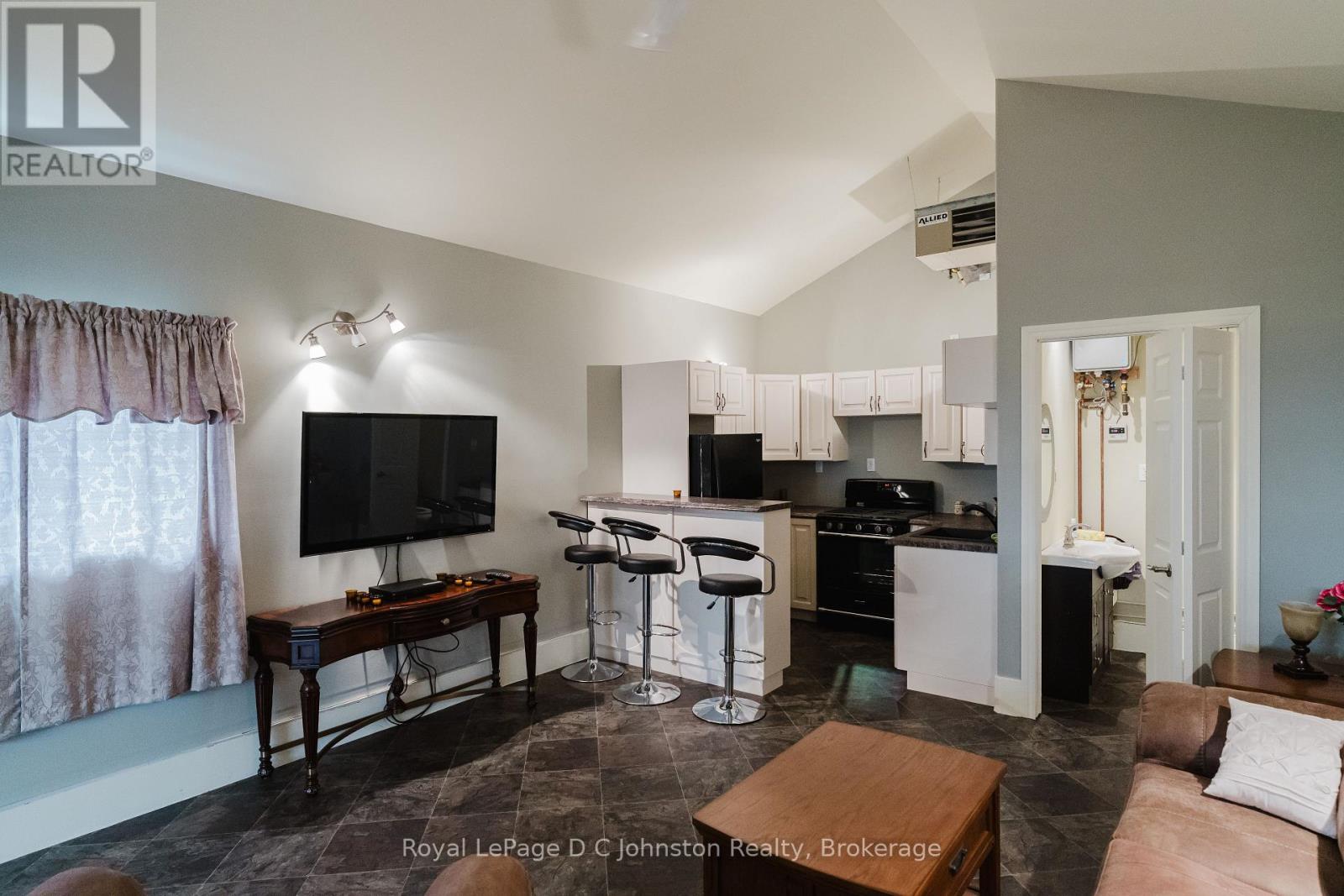 496 Spence Street, Saugeen Shores, Ontario  N0H 2L0 - Photo 29 - X12577624