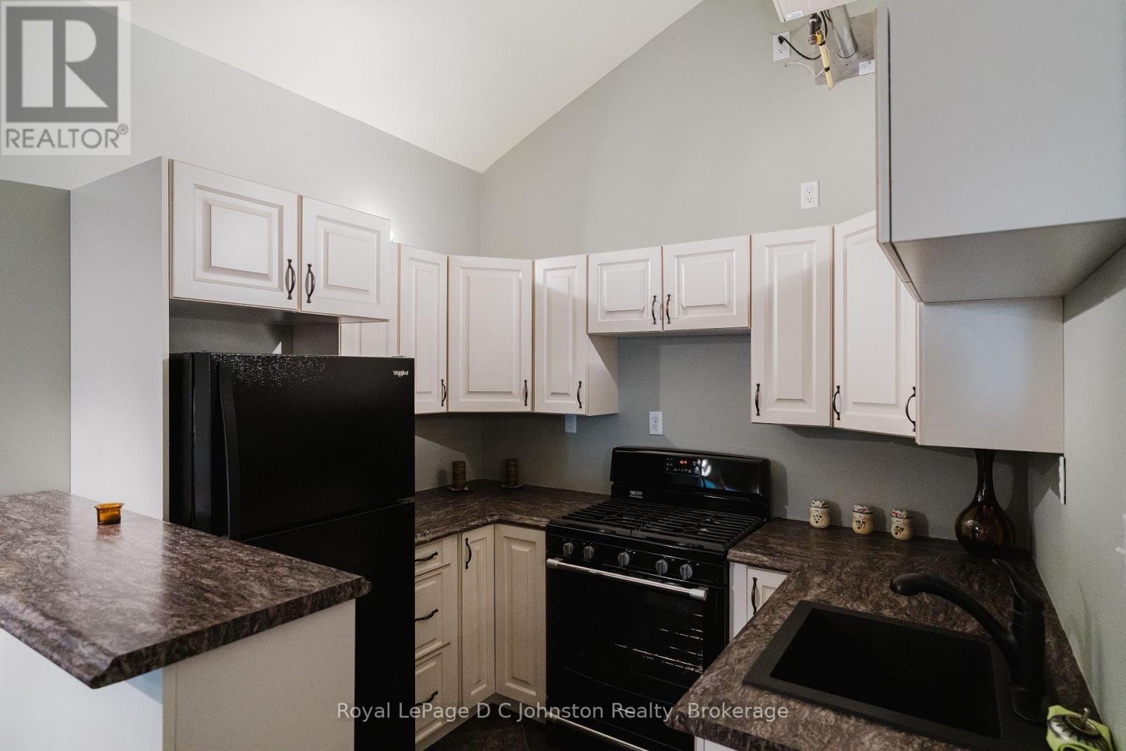 496 Spence Street, Saugeen Shores, Ontario  N0H 2L0 - Photo 31 - X12577624