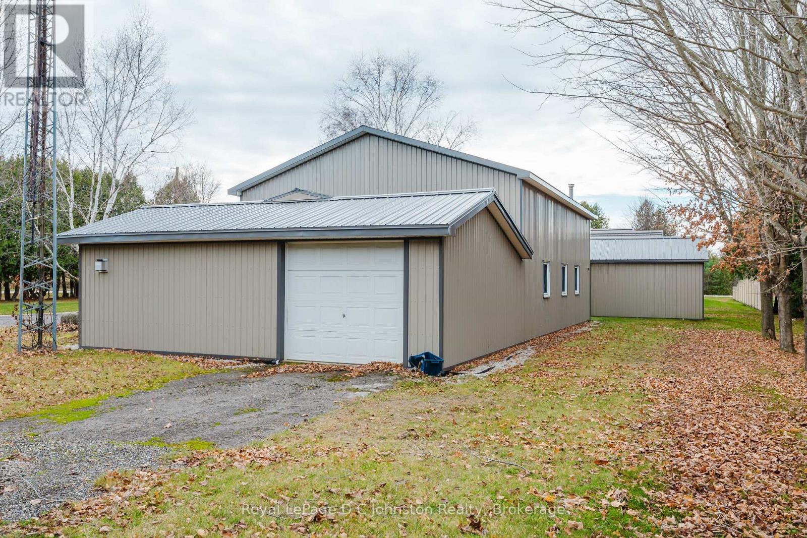 496 Spence Street, Saugeen Shores, Ontario  N0H 2L0 - Photo 36 - X12577624