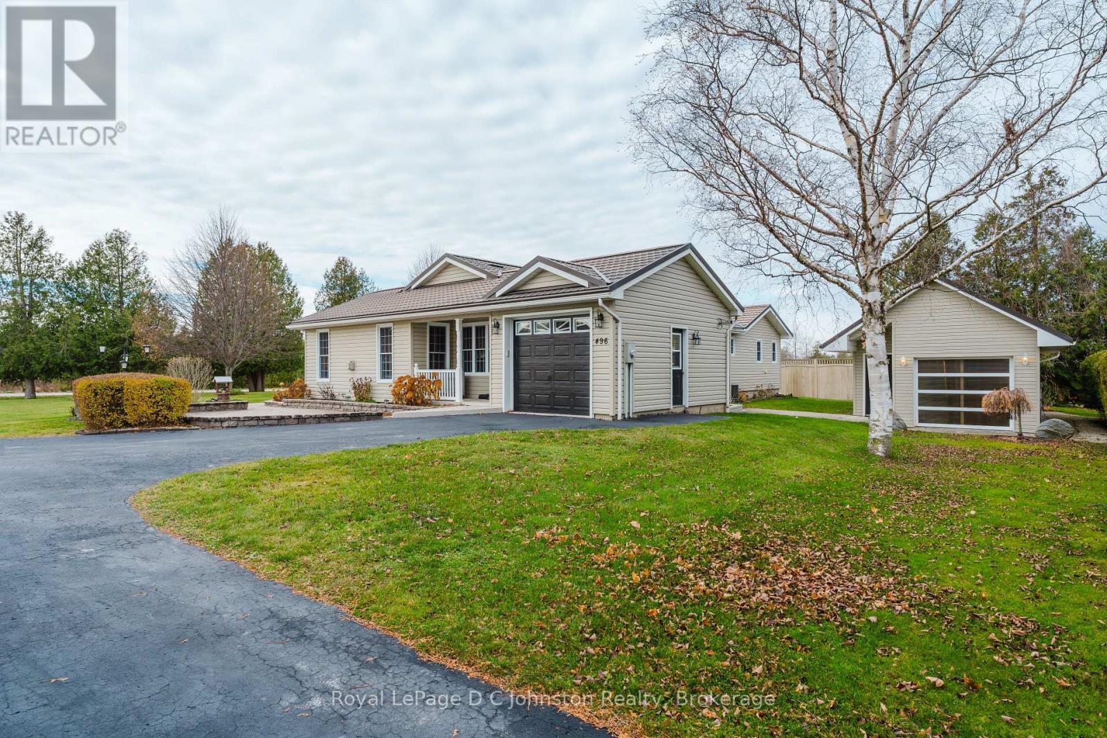 496 Spence Street, Saugeen Shores, Ontario  N0H 2L0 - Photo 38 - X12577624