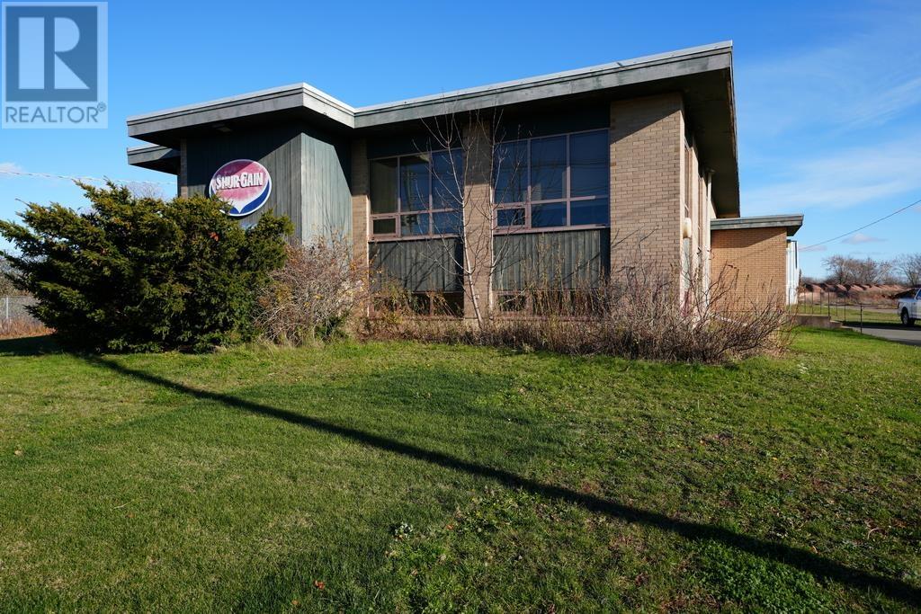 64 Ottawa Street, Summerside, Prince Edward Island C1N 2V5 - Photo 4 - 202528403