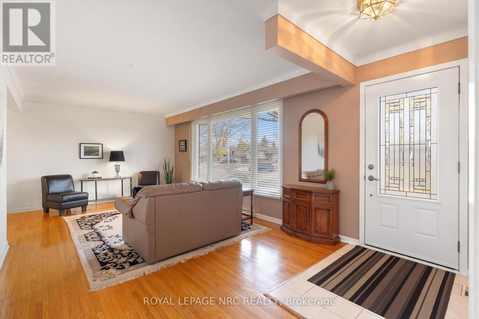 31 St Lawrence Drive, St. Catharines, Ontario L2M 2T7 - Photo 14 - X12577608