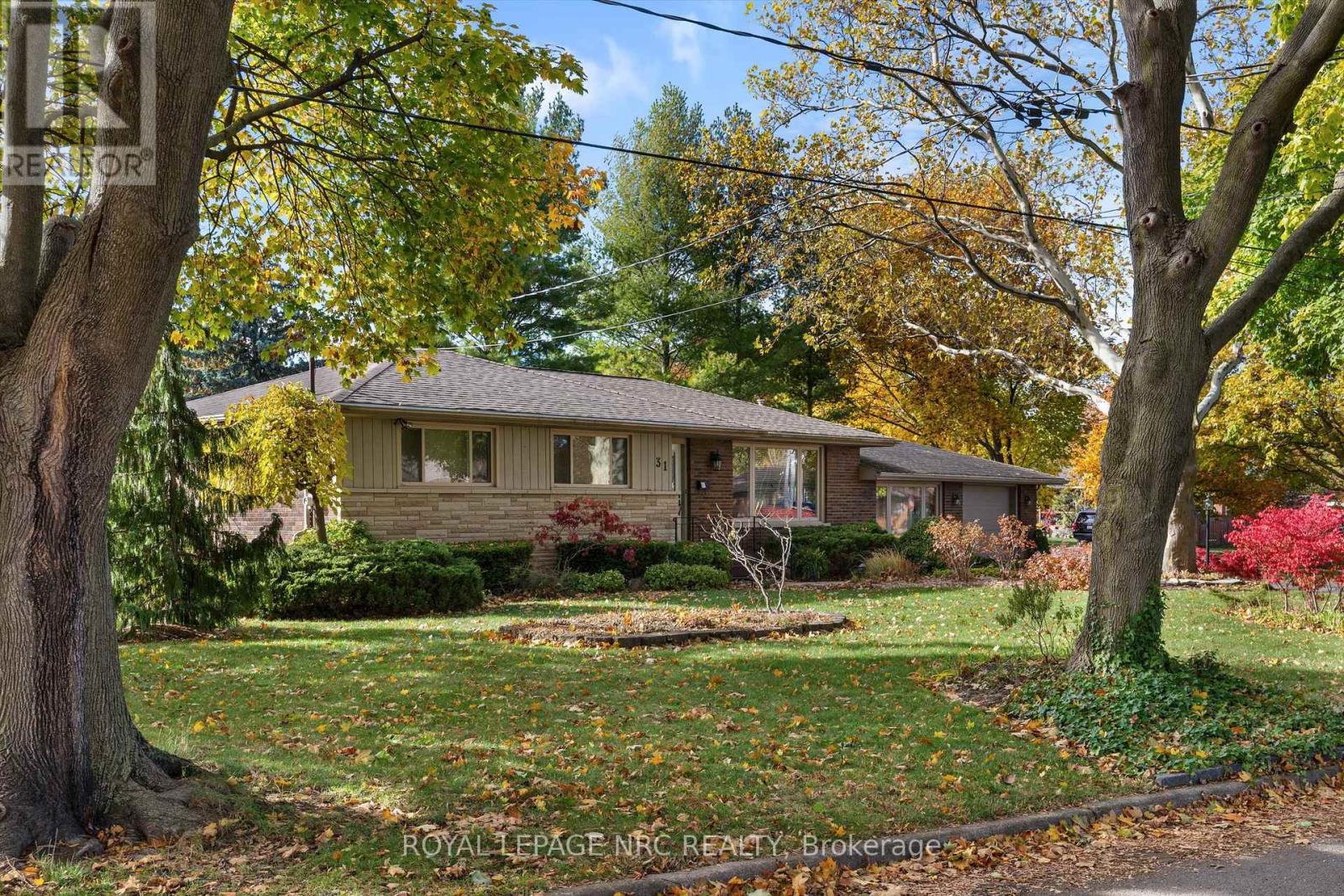 31 St Lawrence Drive, St. Catharines, Ontario L2M 2T7 - Photo 2 - X12577608