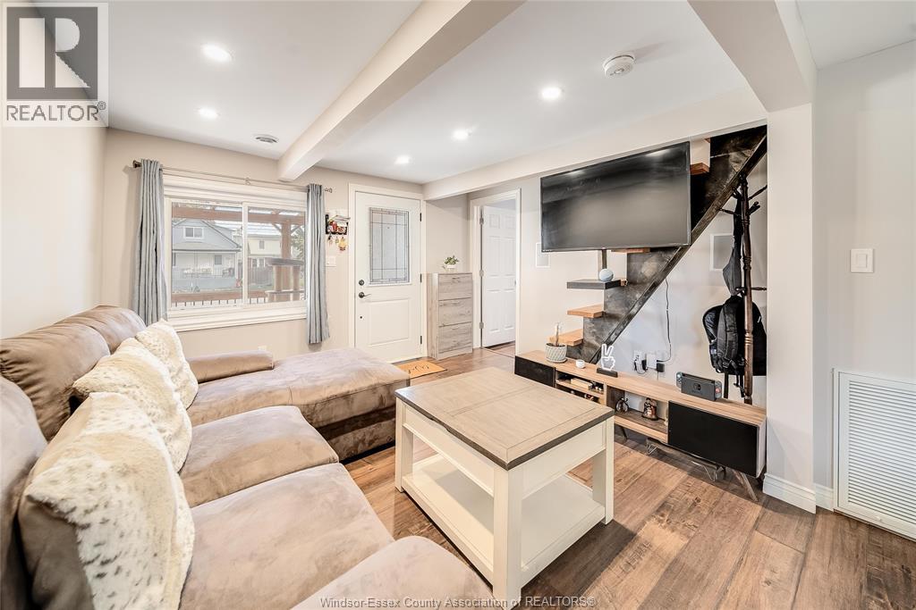 845 Arthur, Windsor, Ontario  N8Y 3Y1 - Photo 13 - 25029343