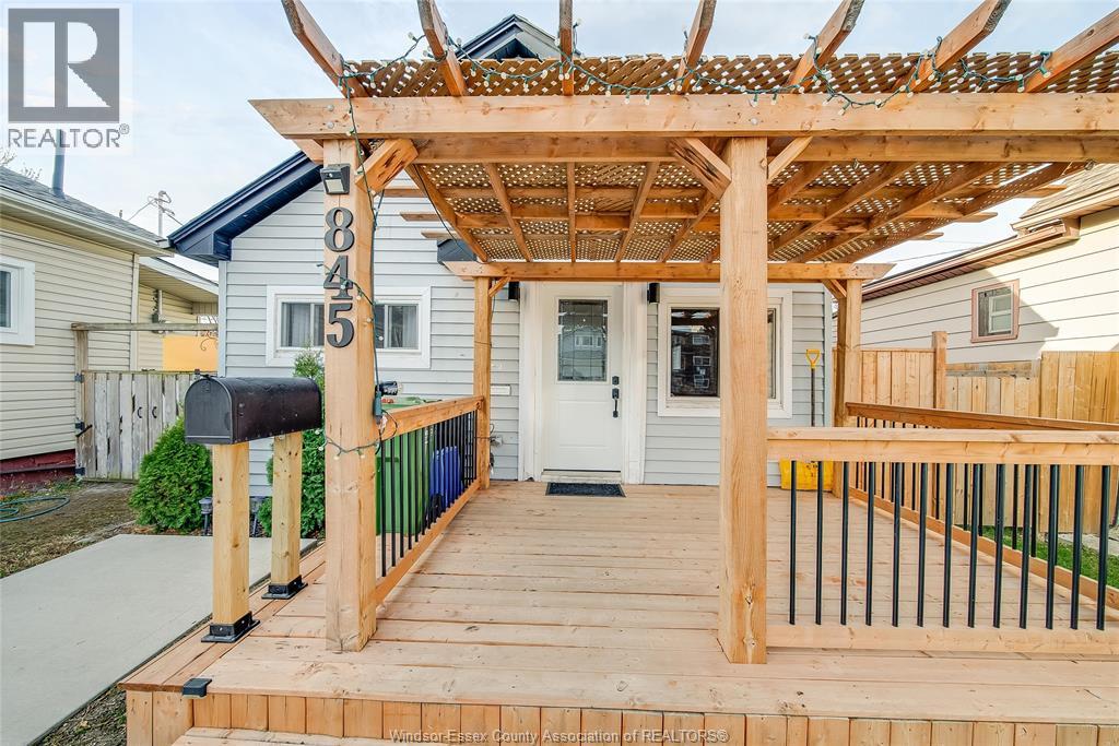 845 Arthur, Windsor, Ontario  N8Y 3Y1 - Photo 7 - 25029343