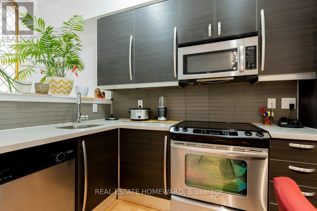 6 - 21 Swanwick Avenue, Toronto, Ontario  M4E 1Z2 - Photo 6 - E12577616