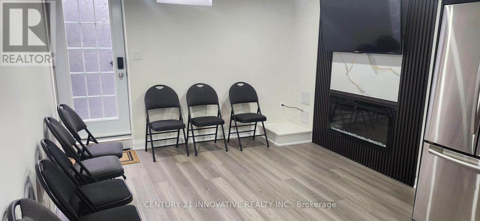 83 Harty Crescent, Ajax, Ontario  L1T 4E7 - Photo 3 - E12577620