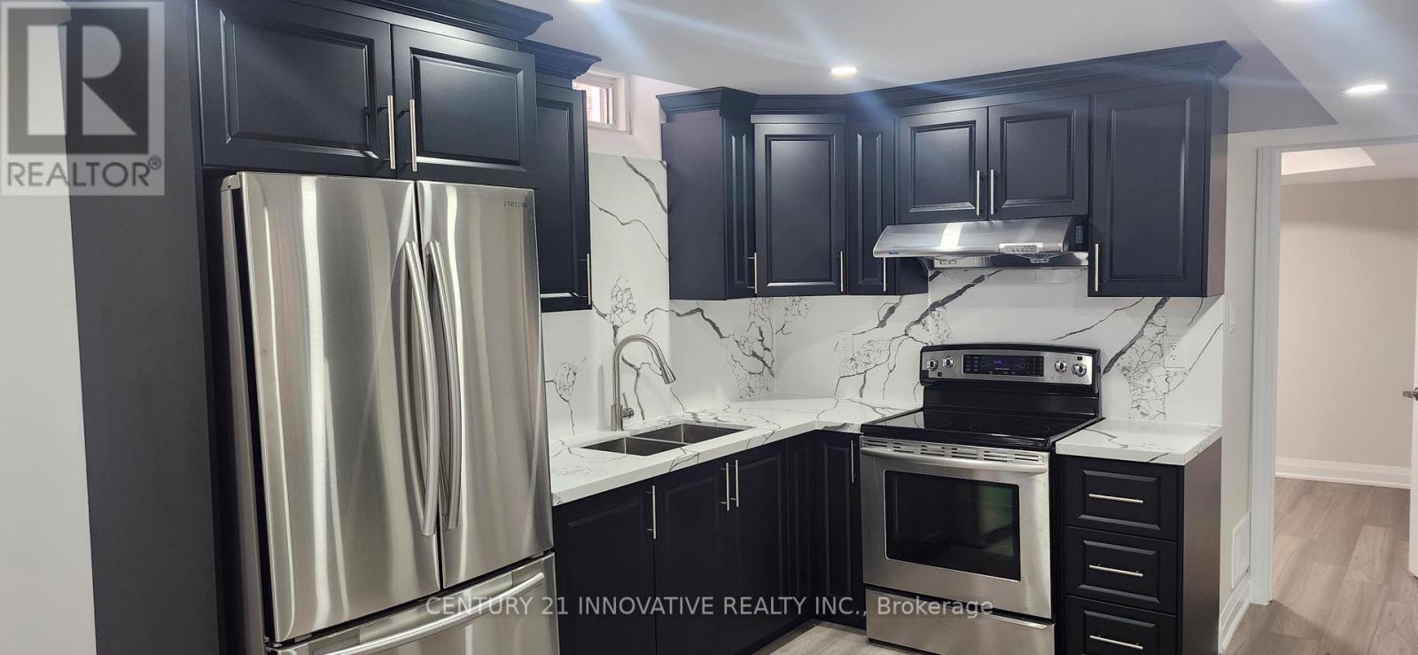 83 Harty Crescent, Ajax, Ontario  L1T 4E7 - Photo 4 - E12577620