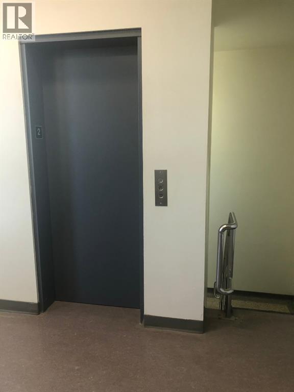 260, 4901 50 Avenue, Camrose, Alberta  T4V 0S0 - Photo 2 - A2268157