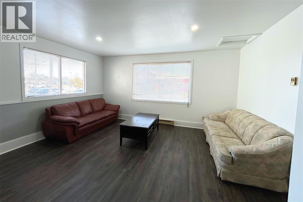 483 East Street North Unit# A, Sarnia, Ontario  N7T 6Y7 - Photo 6 - 25029127