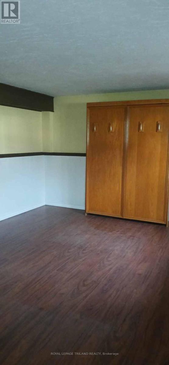 358 Helen Drive, Strathroy-Caradoc, Ontario  N7G 3M4 - Photo 35 - X12565522