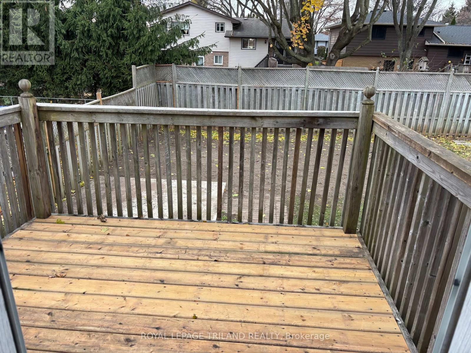 358 Helen Drive, Strathroy-Caradoc, Ontario  N7G 3M4 - Photo 42 - X12565522