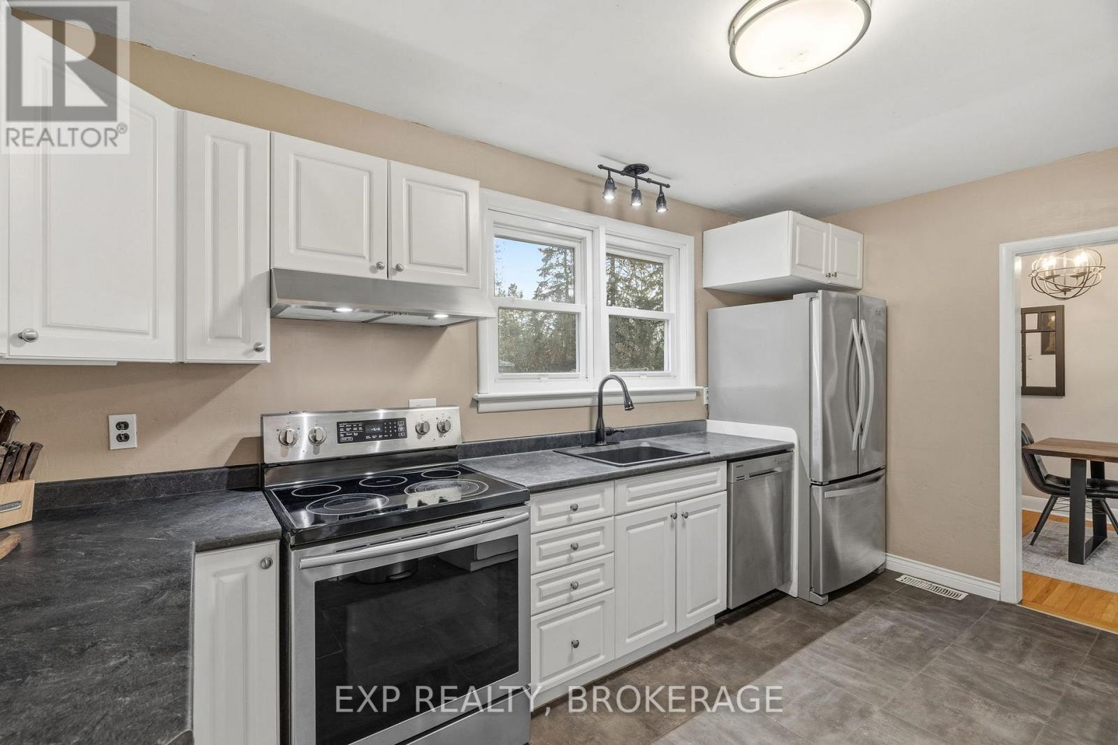 749 Front Road, Kingston, Ontario K7M 4L6 - Photo 12 - X12577632