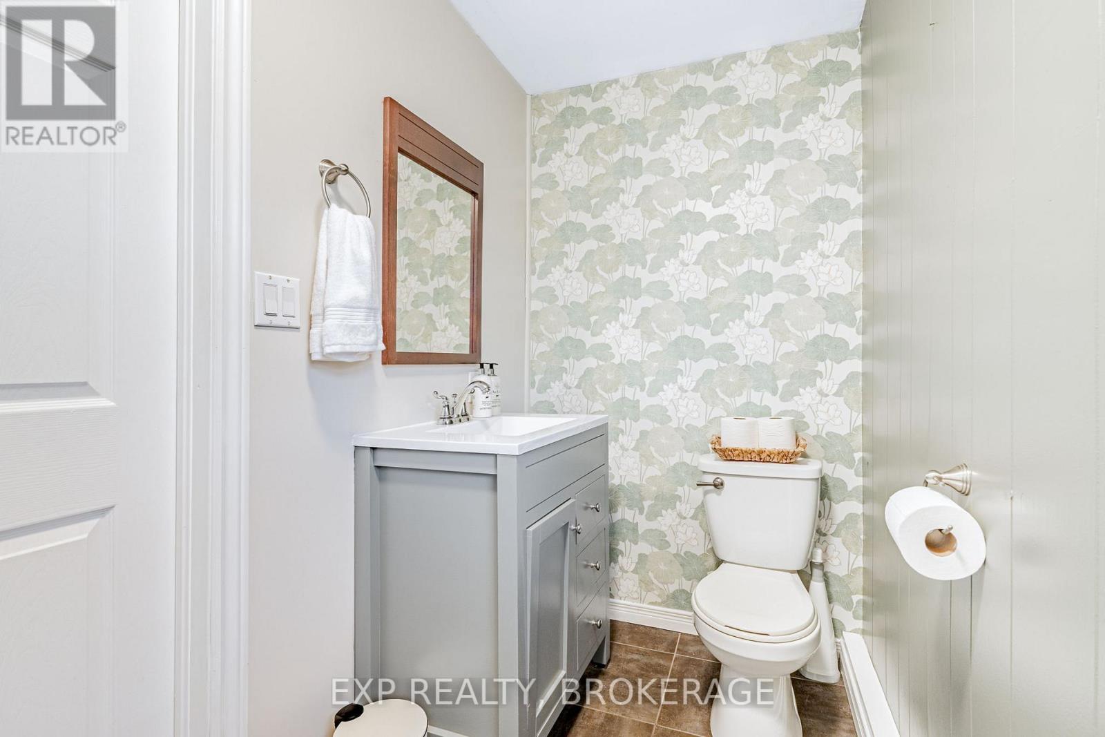 749 Front Road, Kingston, Ontario K7M 4L6 - Photo 24 - X12577632