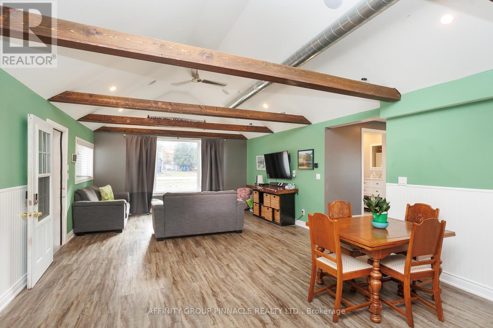 43 Parkhill Drive, Kawartha Lakes, Ontario  K0M 1N0 - Photo 16 - X12577702