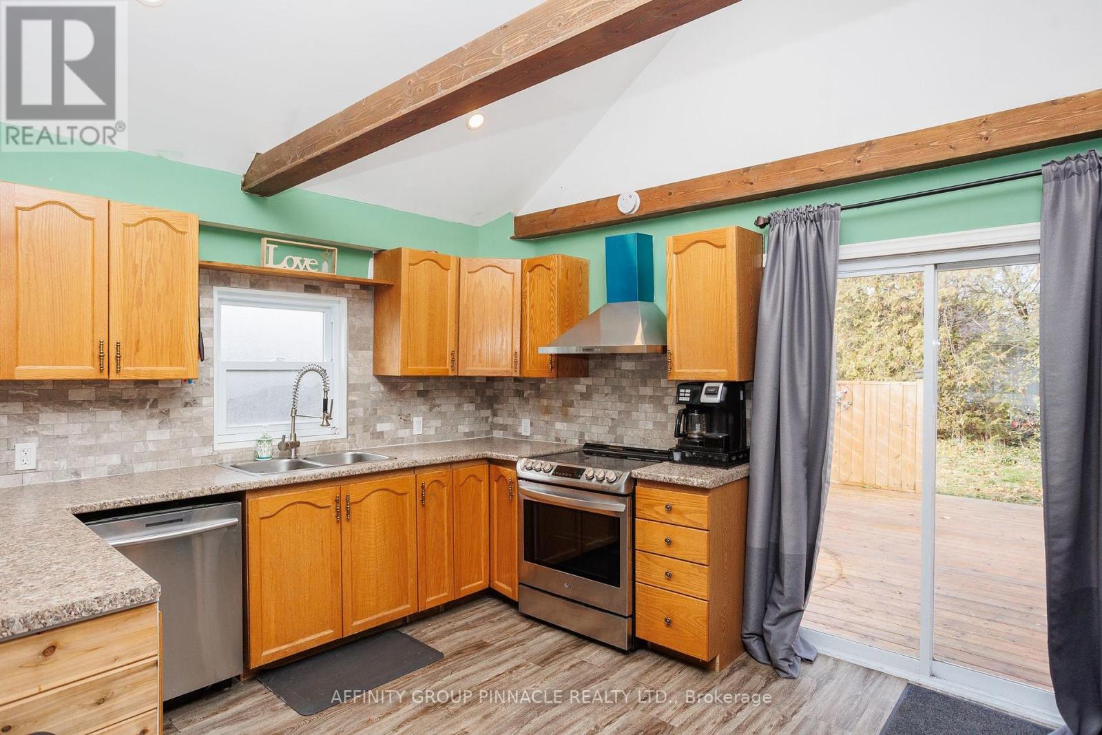 43 Parkhill Drive, Kawartha Lakes, Ontario  K0M 1N0 - Photo 22 - X12577702