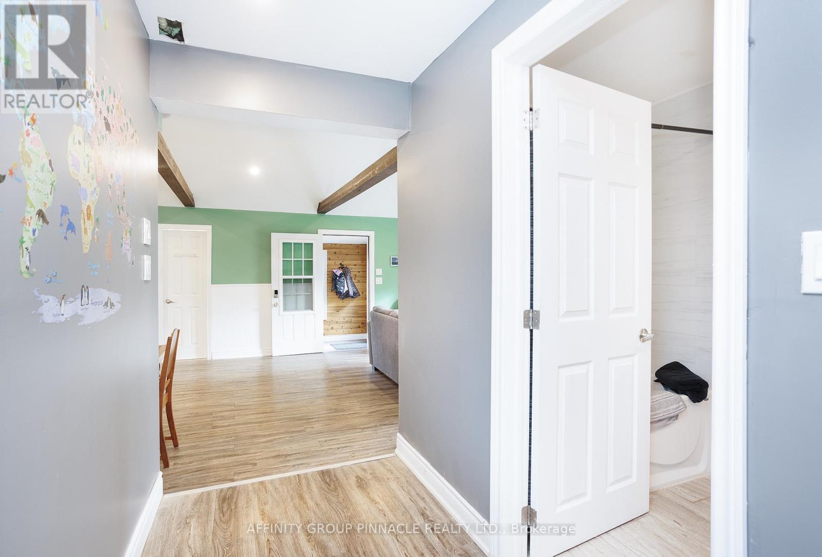 43 Parkhill Drive, Kawartha Lakes, Ontario  K0M 1N0 - Photo 25 - X12577702