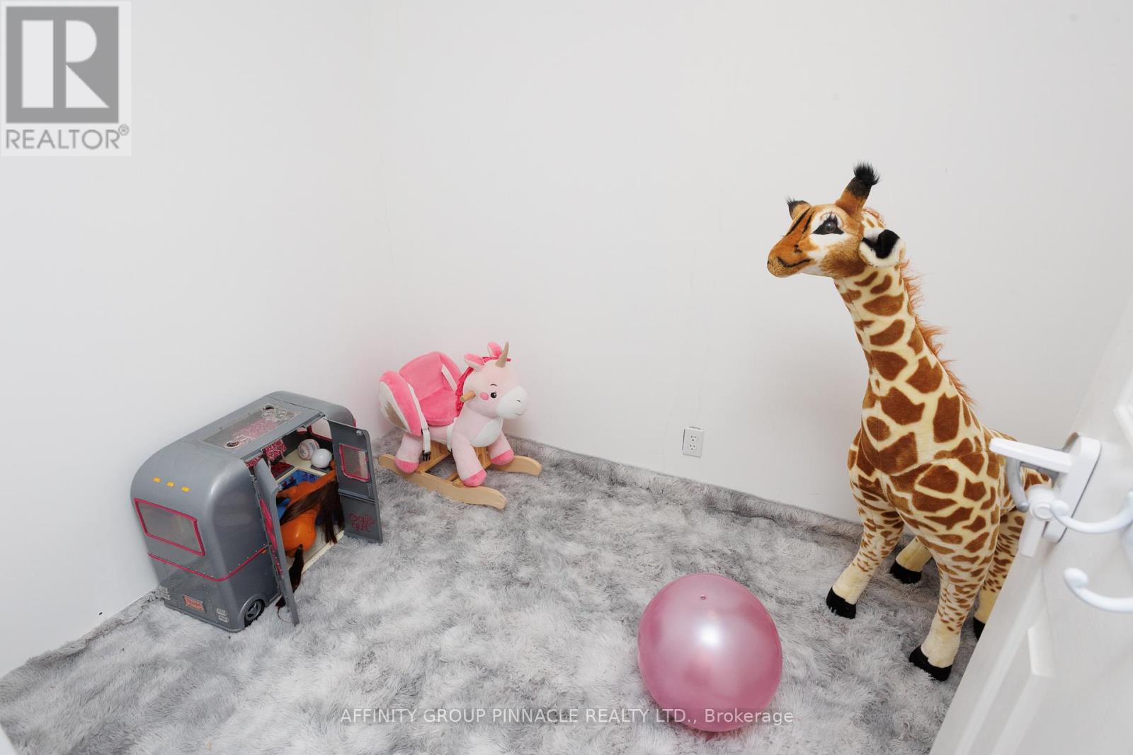 43 Parkhill Drive, Kawartha Lakes, Ontario  K0M 1N0 - Photo 33 - X12577702