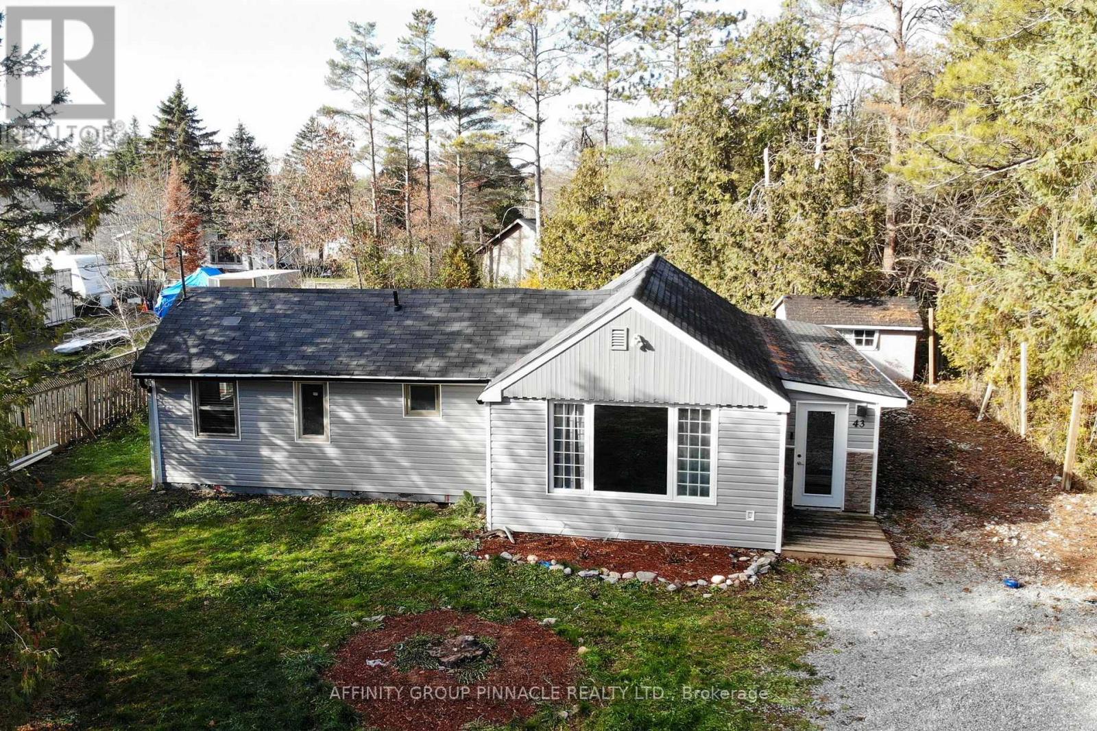 43 Parkhill Drive, Kawartha Lakes, Ontario  K0M 1N0 - Photo 39 - X12577702