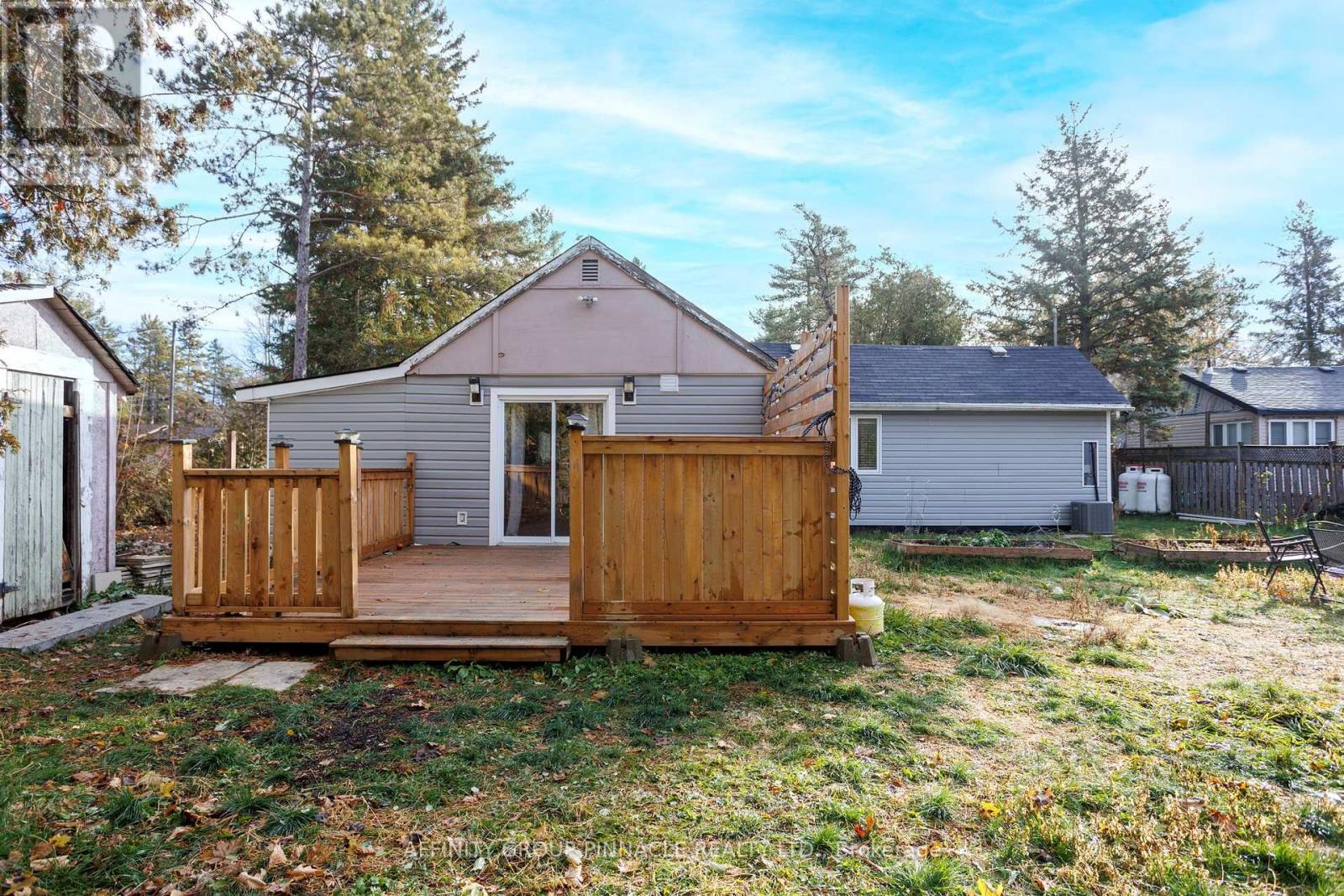 43 Parkhill Drive, Kawartha Lakes, Ontario  K0M 1N0 - Photo 7 - X12577702