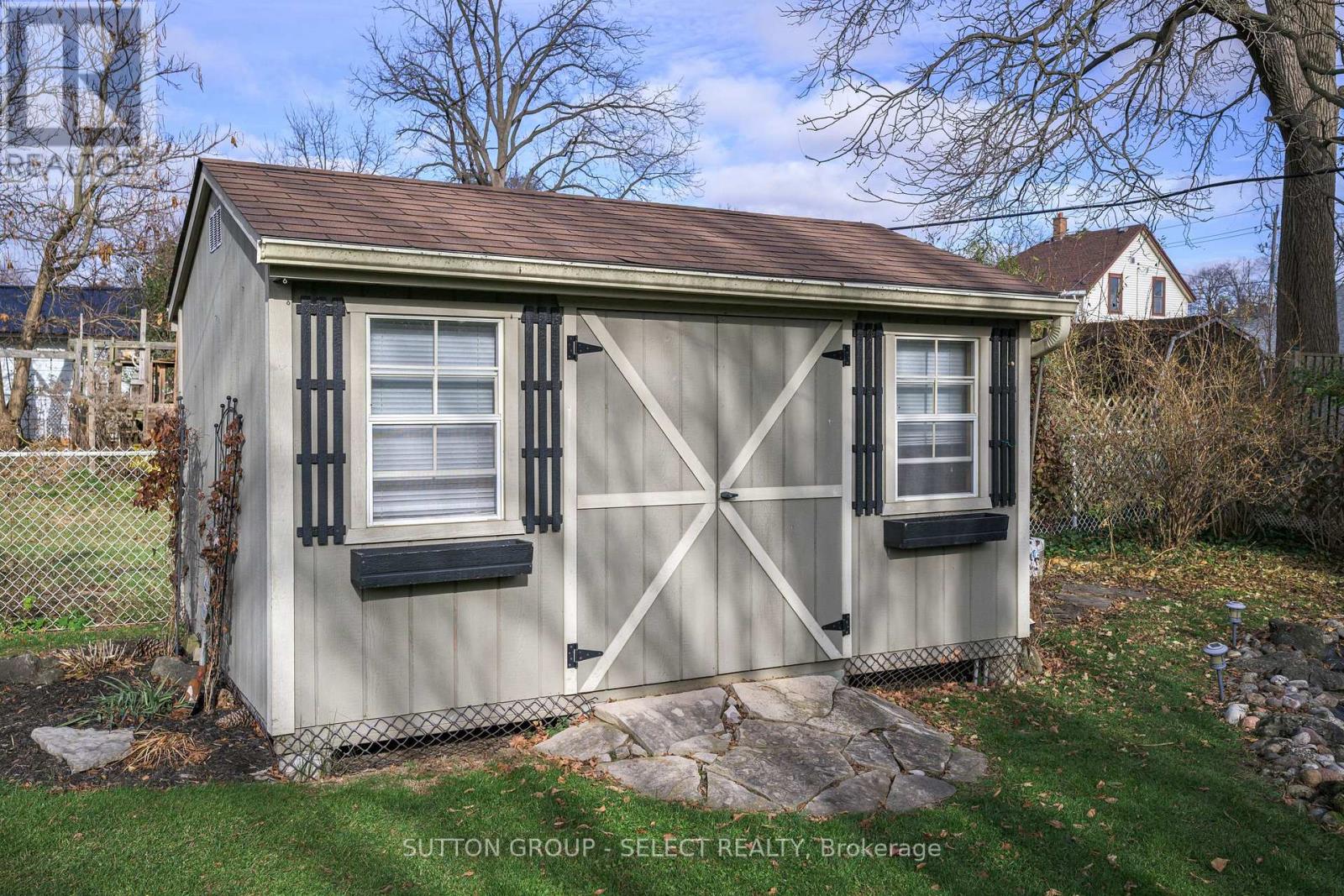 215 West Street, Central Elgin, Ontario  N0L 1B0 - Photo 14 - X12577634