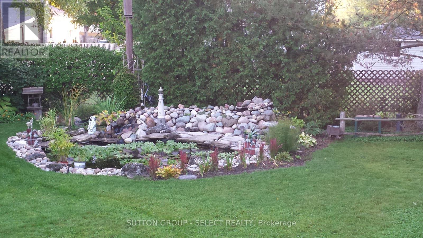 215 West Street, Central Elgin, Ontario  N0L 1B0 - Photo 17 - X12577634