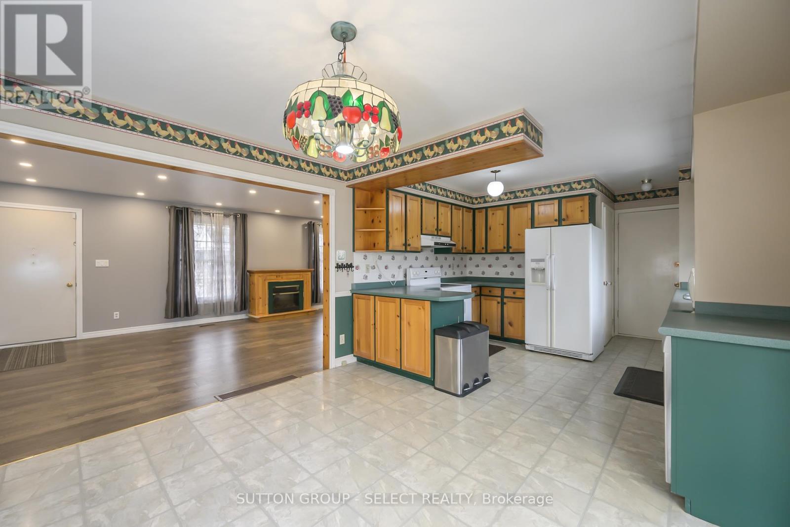 215 West Street, Central Elgin, Ontario  N0L 1B0 - Photo 27 - X12577634