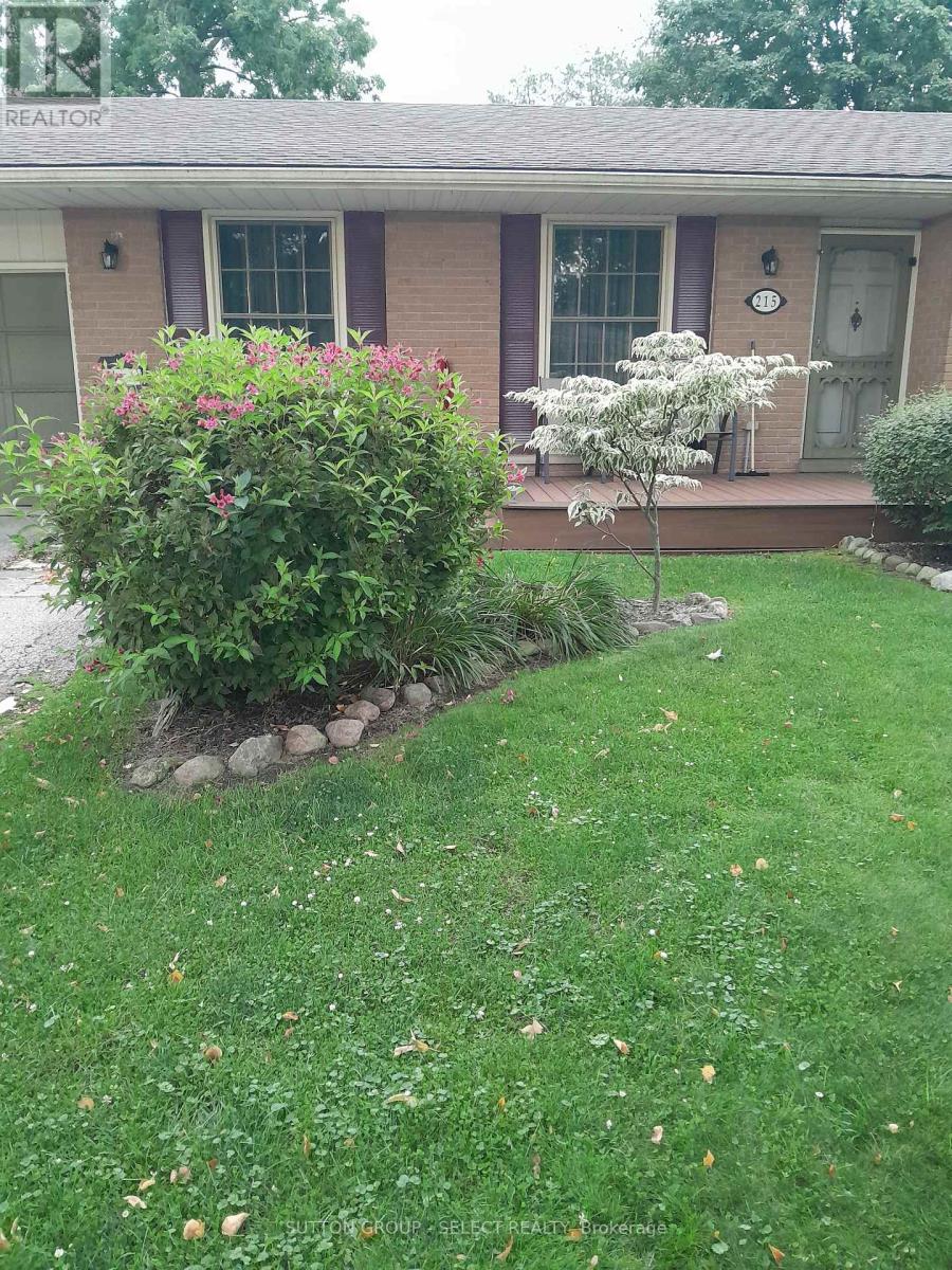 215 West Street, Central Elgin, Ontario  N0L 1B0 - Photo 3 - X12577634