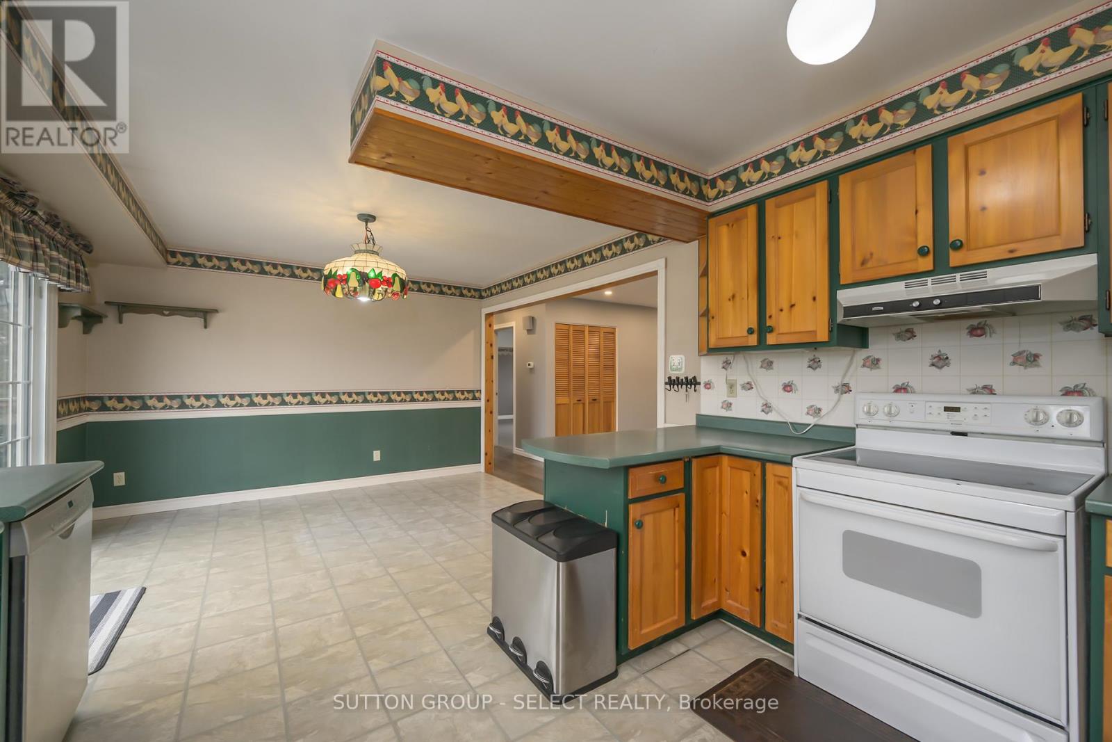 215 West Street, Central Elgin, Ontario  N0L 1B0 - Photo 31 - X12577634