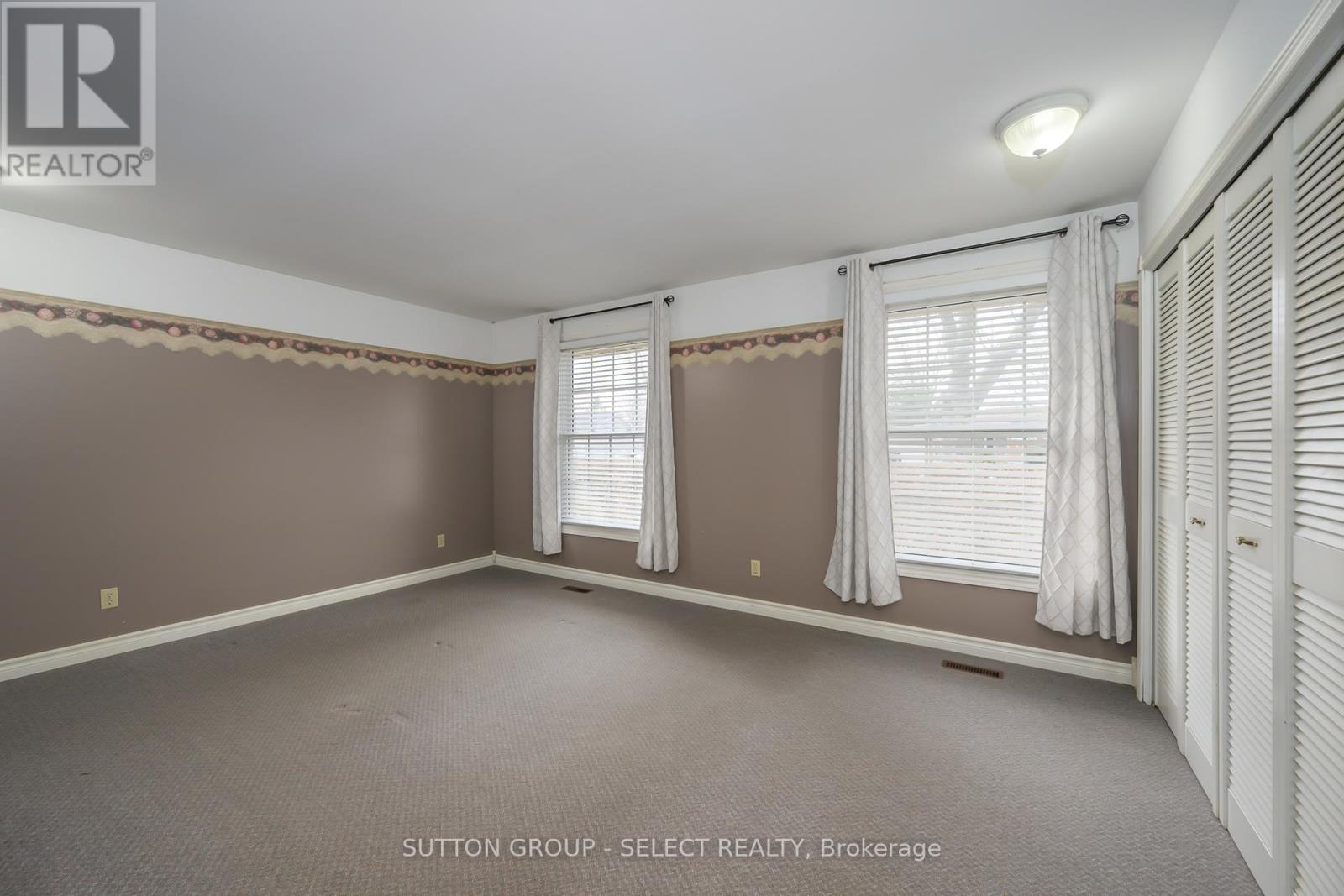 215 West Street, Central Elgin, Ontario  N0L 1B0 - Photo 34 - X12577634