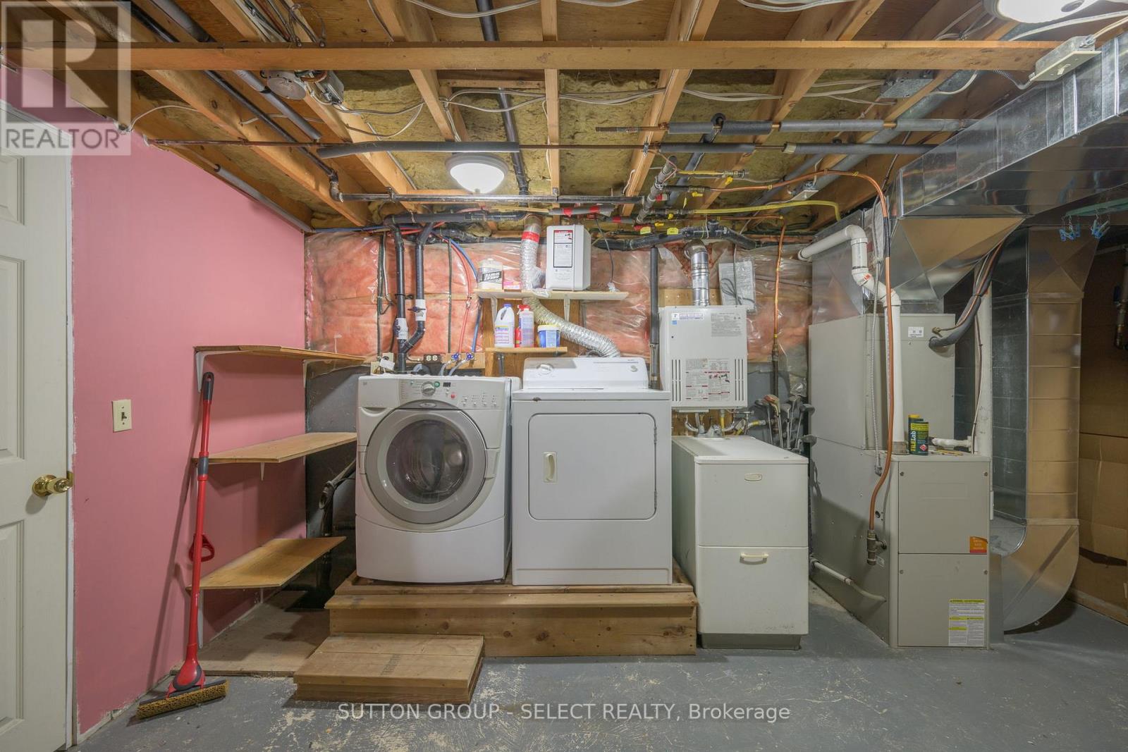 215 West Street, Central Elgin, Ontario  N0L 1B0 - Photo 48 - X12577634