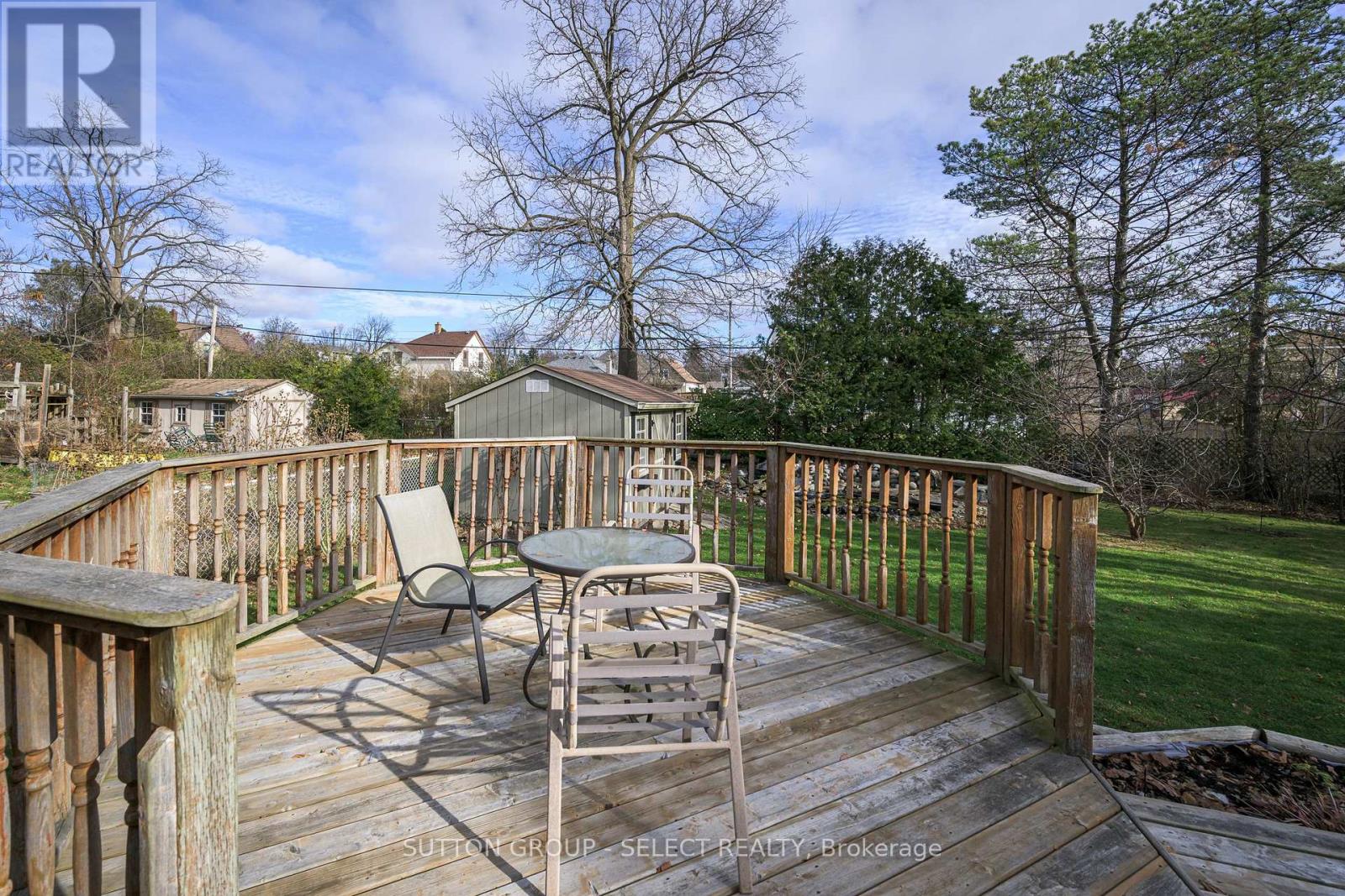 215 West Street, Central Elgin, Ontario  N0L 1B0 - Photo 8 - X12577634