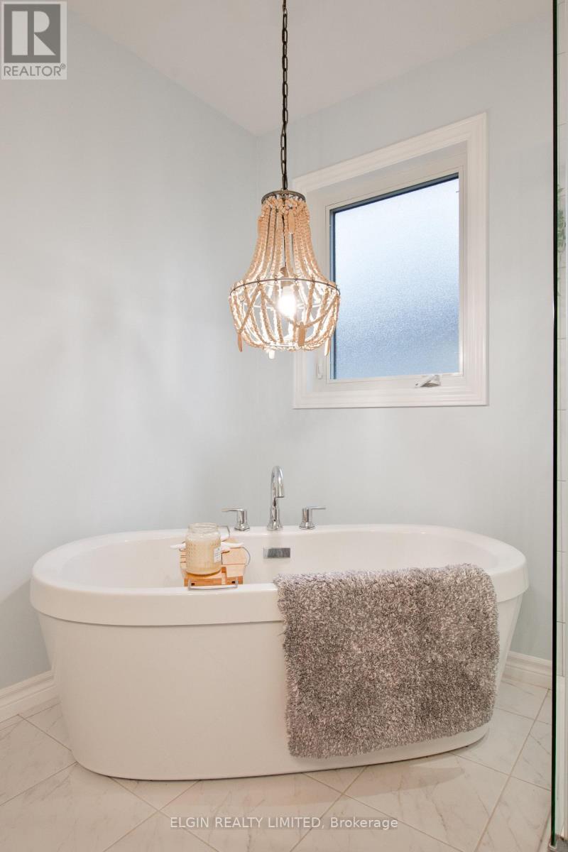 184 Emery Street, Central Elgin, Ontario  N5L 0A6 - Photo 25 - X12577680