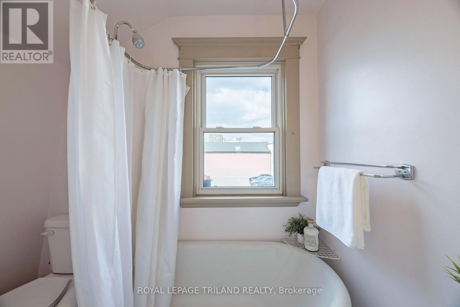 320 Horton Street E, London East, Ontario  N6B 1L4 - Photo 16 - X12577682