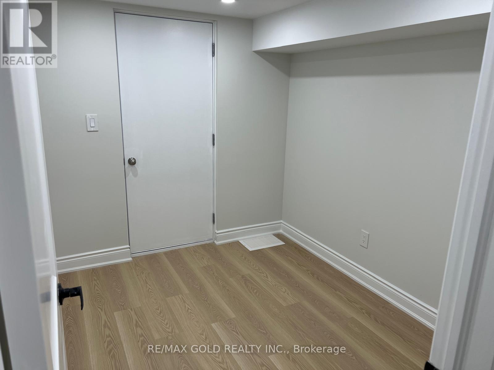 Bsmt - 888 Rexton Drive, Oshawa, Ontario  L1L 0V1 - Photo 11 - E12576614