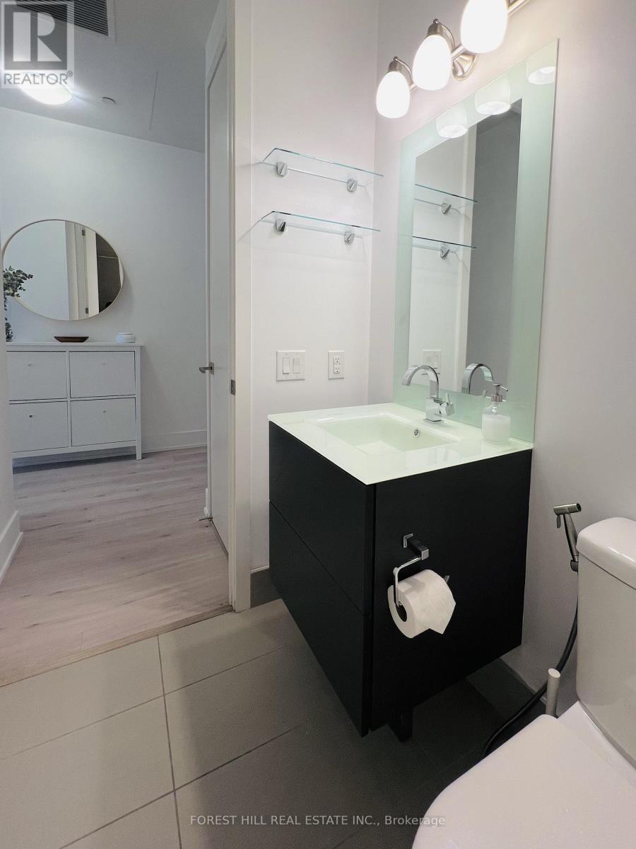 1627 - 111 St Clair Avenue W, Toronto, Ontario  M4V 1N5 - Photo 13 - C12575486