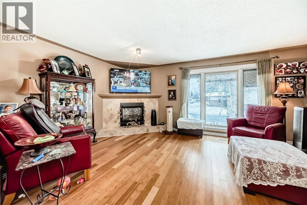 274 Templeview Way Ne, Calgary, Alberta  T1Y 3Y9 - Photo 8 - A2270298
