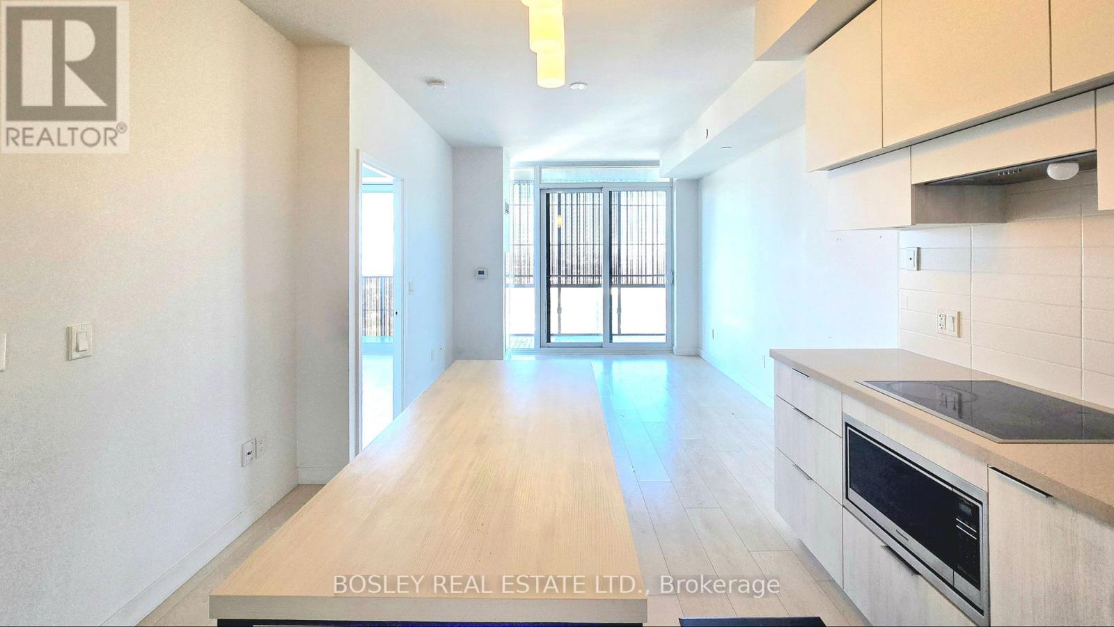 4406 - 8 EGLINTON AVENUE E, Toronto, Ontario