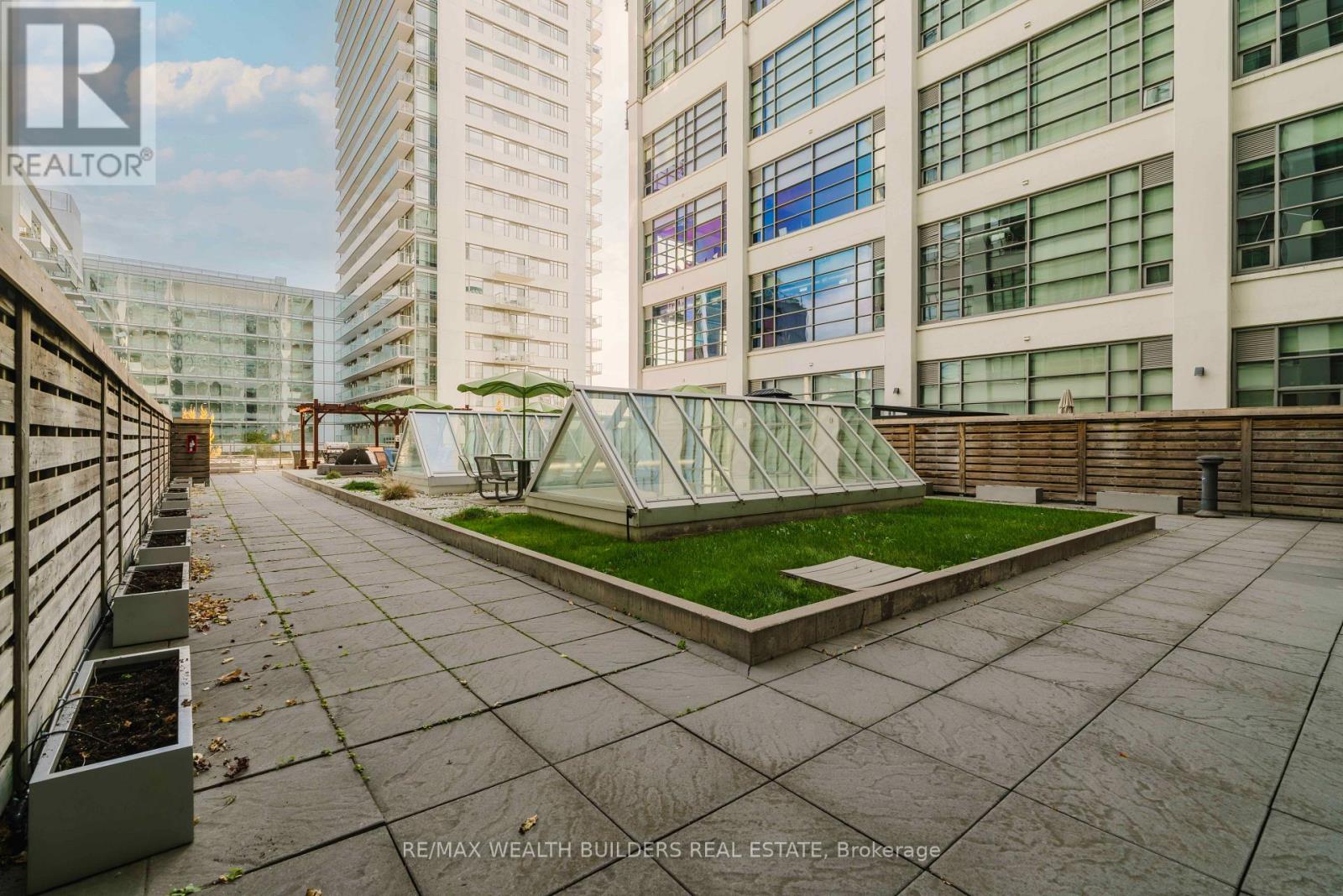 304 - 637 Lake Shore Boulevard W, Toronto, Ontario  M5V 3J6 - Photo 42 - C12573594