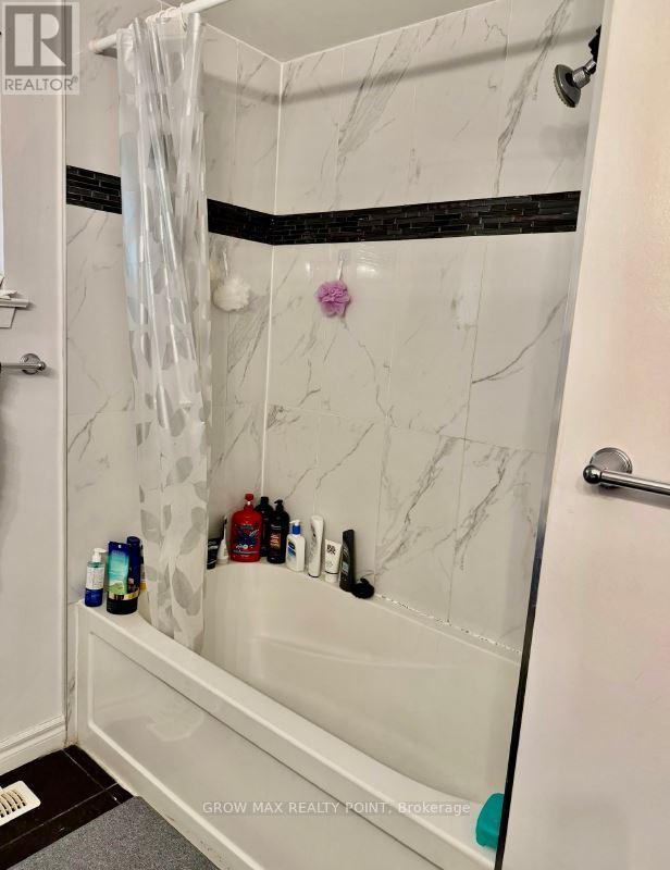 Upper - 14 Bluefin Crescent, Toronto, Ontario  M1H 2L1 - Photo 10 - E12577650