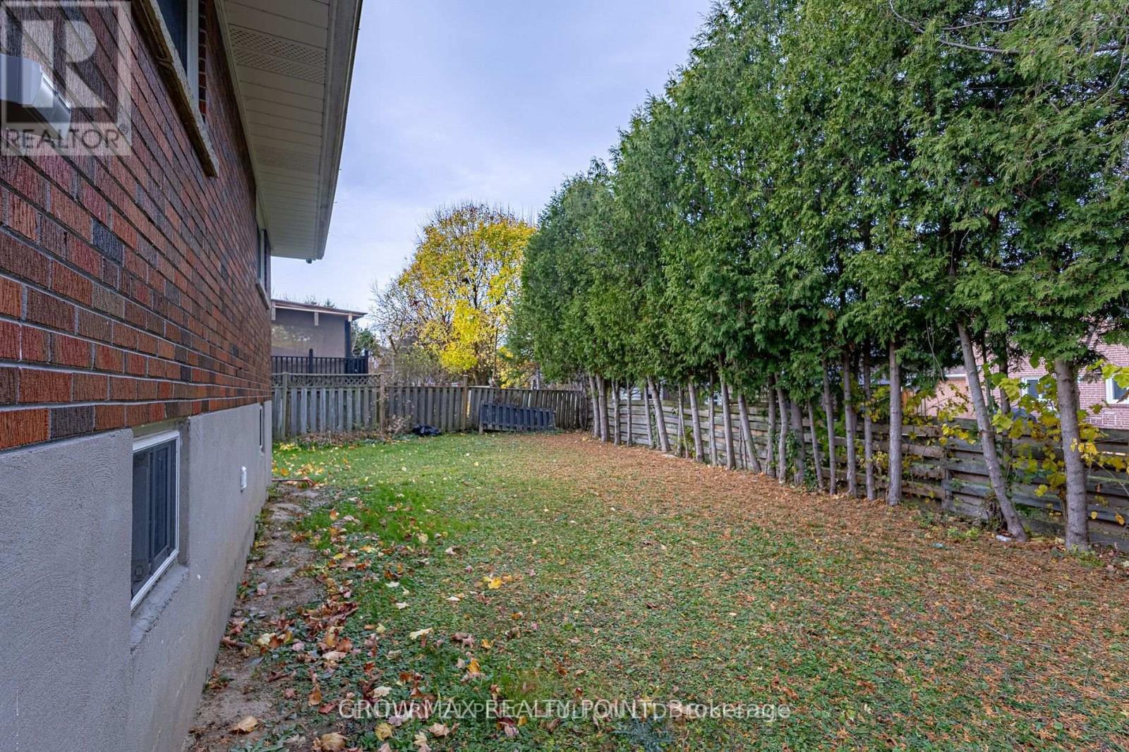 Upper - 14 Bluefin Crescent, Toronto, Ontario  M1H 2L1 - Photo 3 - E12577650