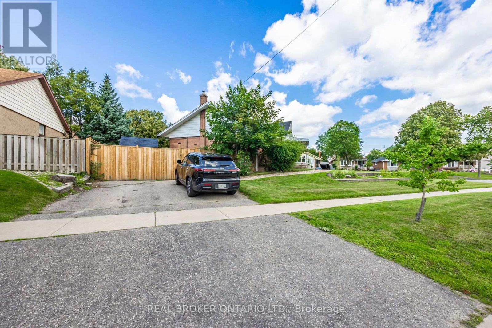 Bsmt - 18 Shropshire Drive, Toronto, Ontario  M1P 1Y7 - Photo 3 - E12418434