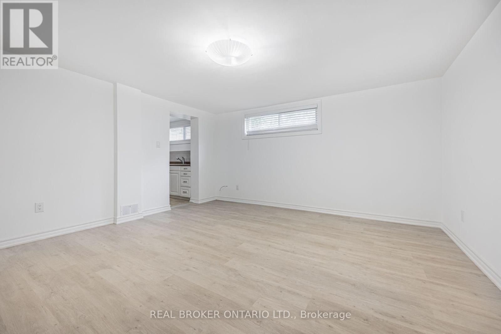 Bsmt - 18 Shropshire Drive, Toronto, Ontario  M1P 1Y7 - Photo 11 - E12418434