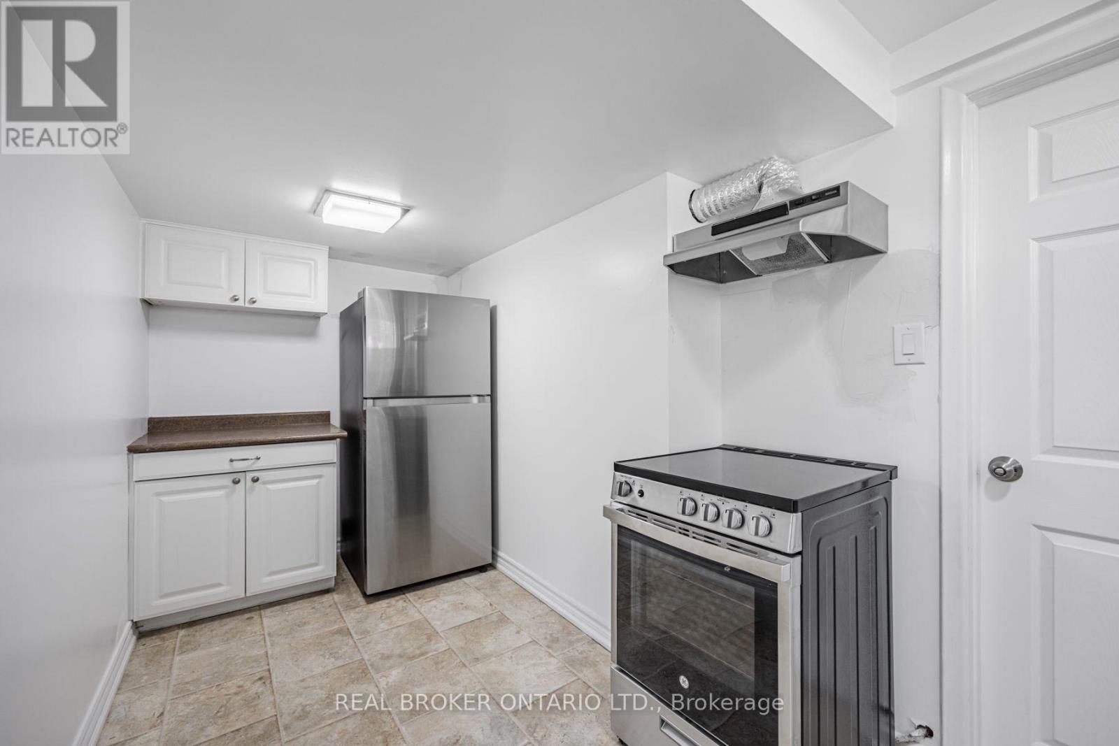 Bsmt - 18 Shropshire Drive, Toronto, Ontario  M1P 1Y7 - Photo 6 - E12418434