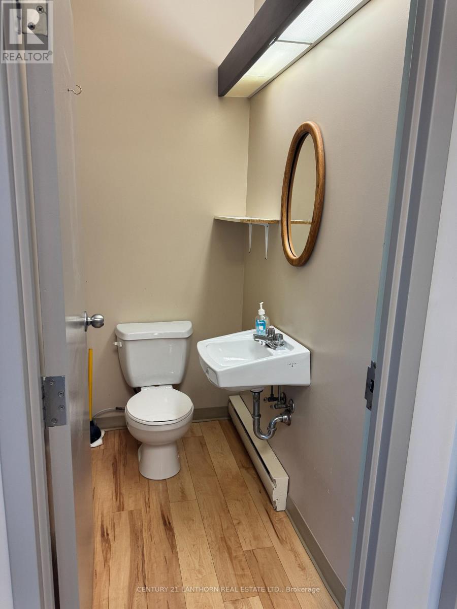 8 - Unit 8 - 389 Picton Main Street, Prince Edward County, Ontario  K0K 2T0 - Photo 15 - X12565444